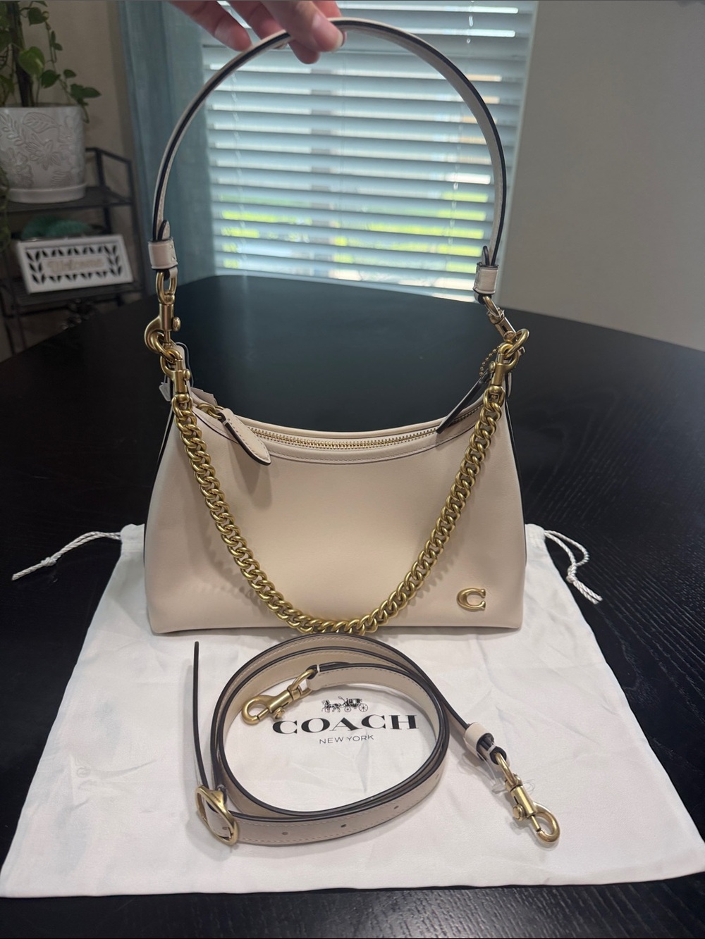 COACH Chalk Juliet 25 Glovetanned Leather Shoulder Bag with Gold Chain NWT